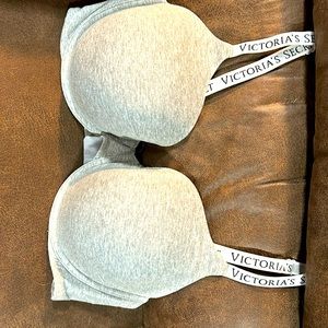 Victoria Secret Lightly Lined Full Coverage T-Shirt Bra - Gray